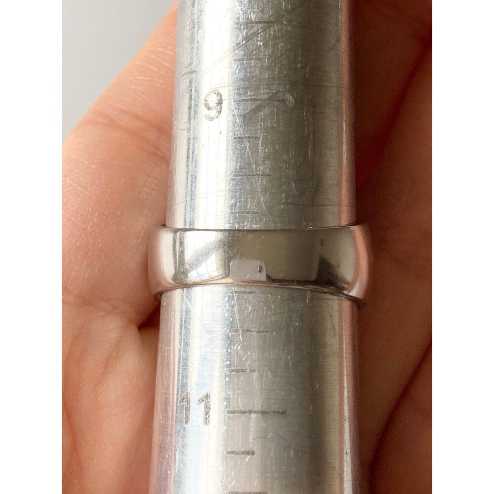 Charming Gold and Silver Elephant Ring - Picture 4 of 5